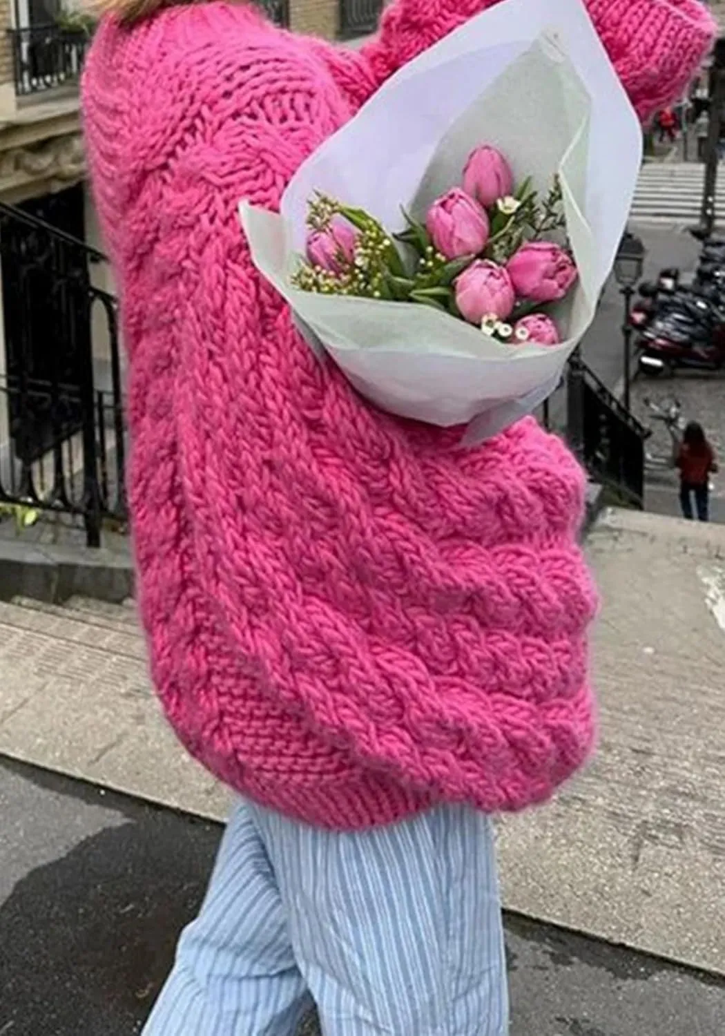 LETSVDO Women's Oversized Cable Knit Sweater Long Sleeve Crewneck Baggy Slouchy Chunky Pullover Sweaters